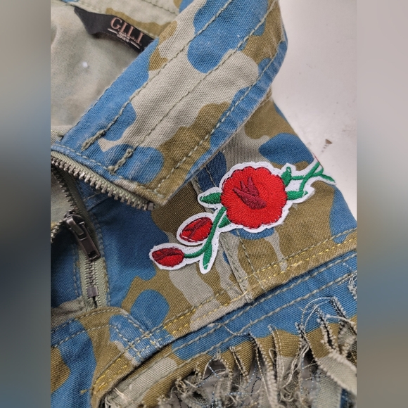 Camo Fringe Vest Wolf Pack Upcycled Military - Picture 6 of 11